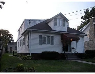 419 Spring St photo 1