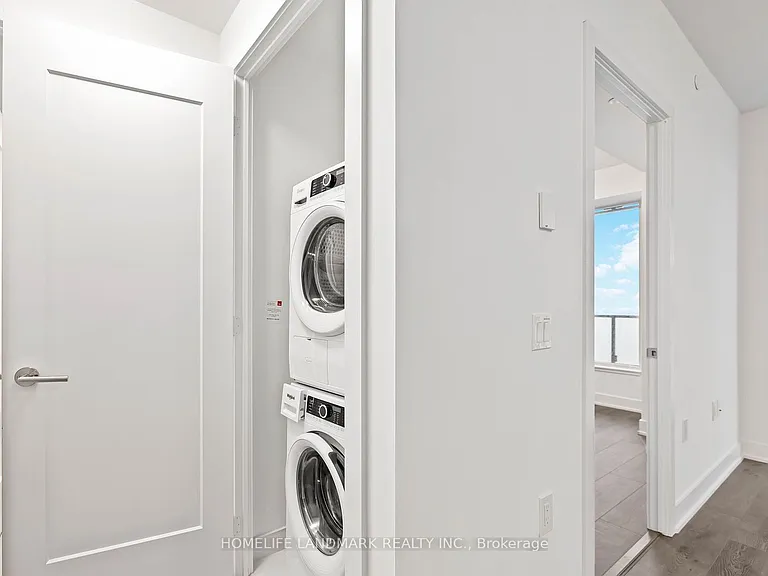 575 Bloor St E #3406 — Photo 10