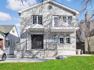 84-55 252nd St, Bellerose, NY 11426