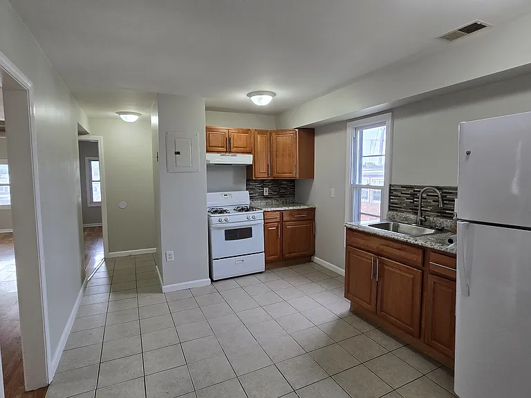 279 Captain Thomas Blvd #1 — Photo 3
