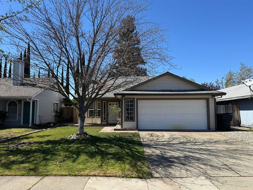 1st image of 604 Carpenter Way