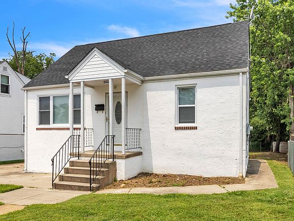 2nd image of 1000 Spruce Ave