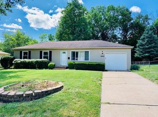 9626 Hayes St, Overland Park, KS 66212