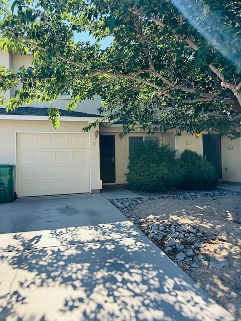 3 bed, 2.5 bath, 1355 sqft, $1,795 — Photo 2