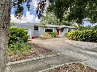 622 Surrey Way S, Saint Petersburg, FL 33705
