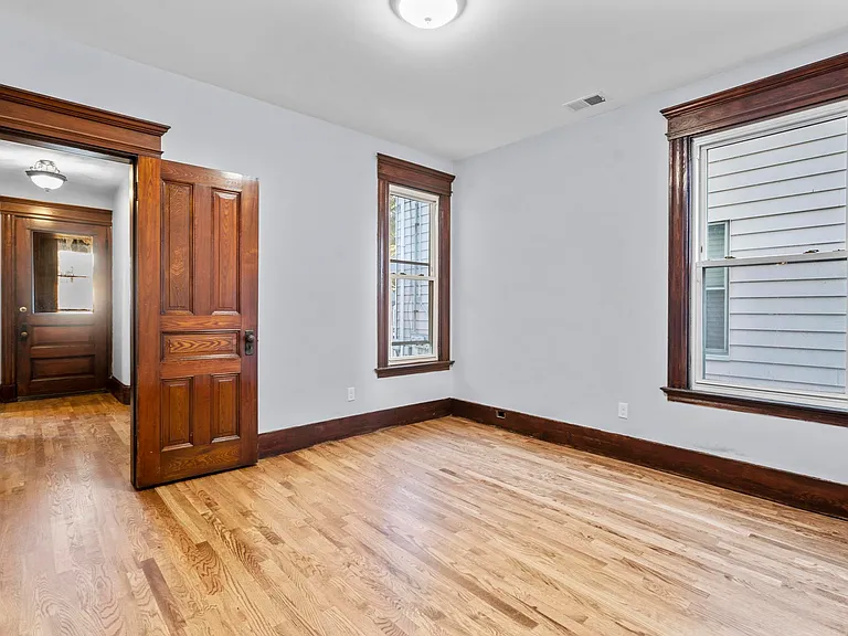 548 Ferry St #1 — Photo 15