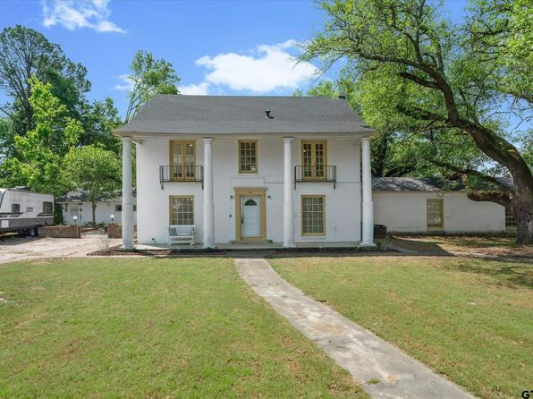 405 E Hubbard St, Lindale, TX 75771