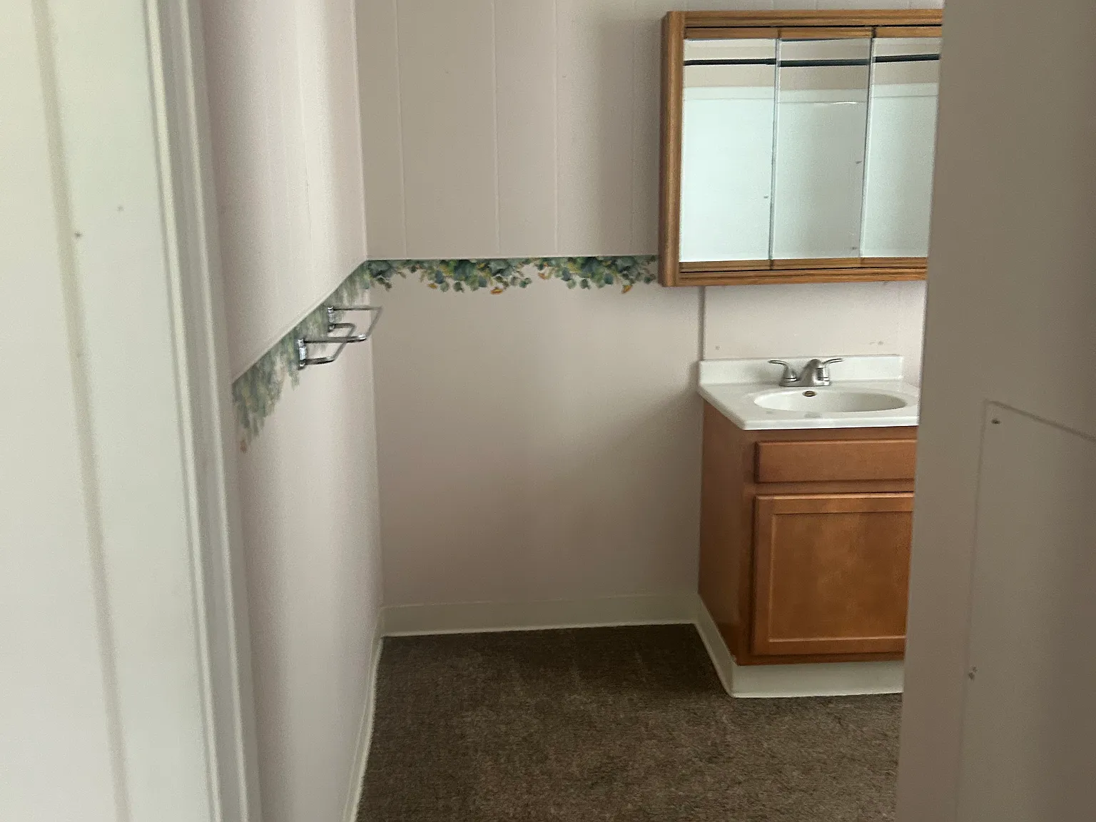 1 bed, 800 sqft, $1,000 — Photo 2