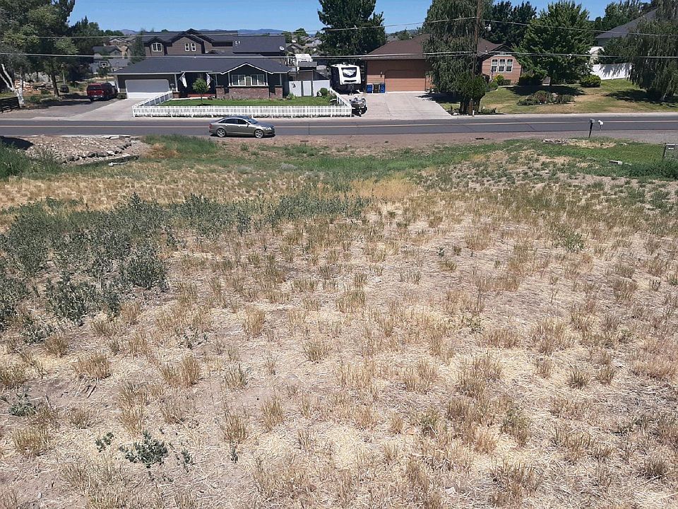 1st image of NE Loper Ave