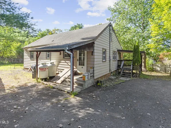 4 Locust Avenue, Nassau, NY 12123