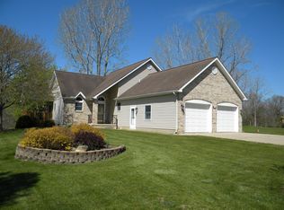 340 Riverbend Dr, Manchester, MI 48158