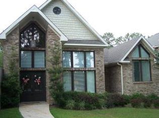 105 40th Place Cir, Hattiesburg, MS 39402