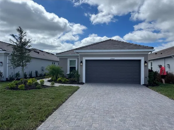 29464 Velletri Ln, Wesley Chapel, FL 33543