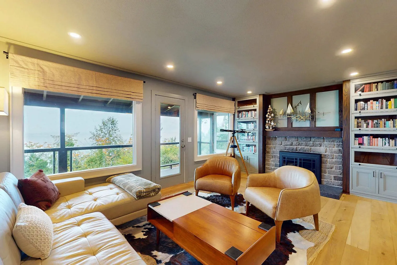 2 bed, 1.0 bath, 1097 sqft, $5,569 — Photo 3
