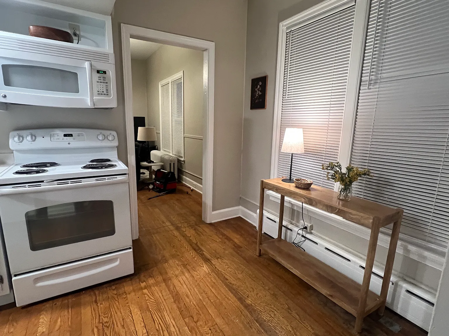 644 Wayne Ave — Photo 3