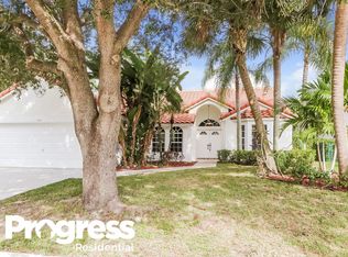 960 Lake Breeze Dr, Wellington, FL 33414