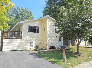 35089 N Rosewood Ave, Ingleside, IL 60041