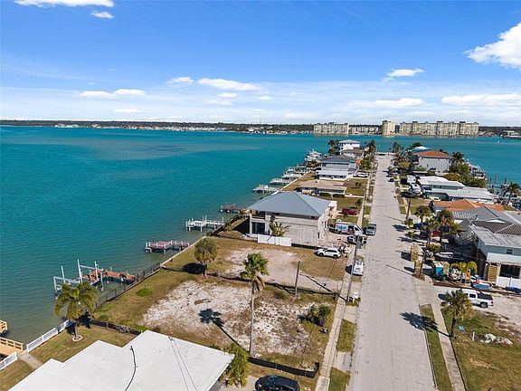 5th image of 15307 Harbor Dr