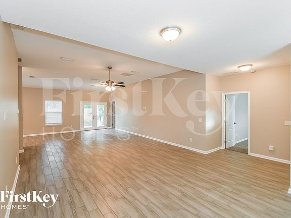 4th image of 2781 Hanzas Ct