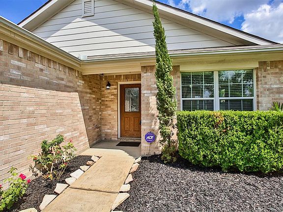 3rd image of 16318 Virginia Grace Dr