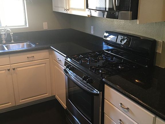 4th image of 380 W Wilson St APT B101