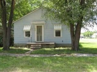 1019 N 7th St, Salina, KS 67401