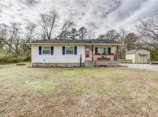 19601 Mattaponi Rd, West Point, VA 23181