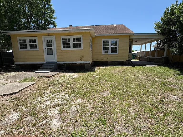 4214 Central St — Photo 14