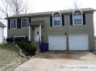 2011 E Mohawk Ct, Olathe, KS 66062
