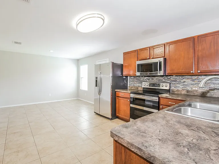 12529 Nicholas Pl — Photo 7