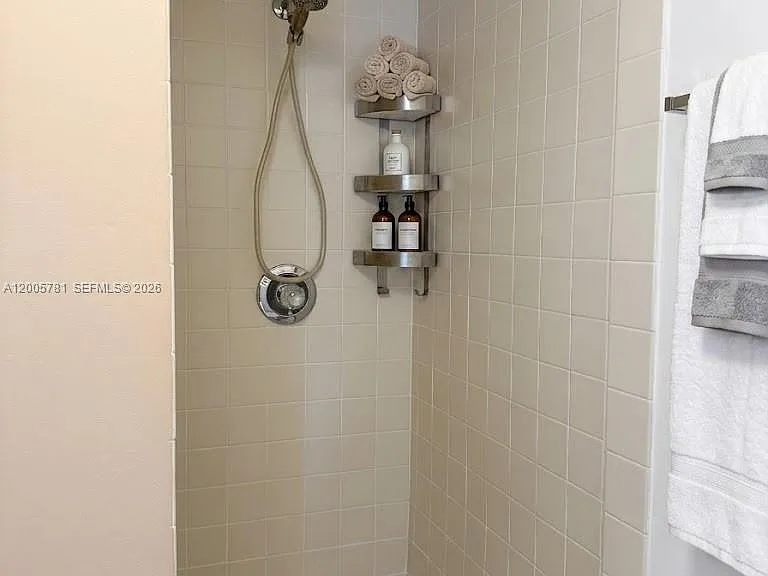 3052 SW 27th Ave #204 — Photo 25
