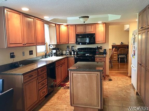 3rd image of 3467 Woodhaven Ln