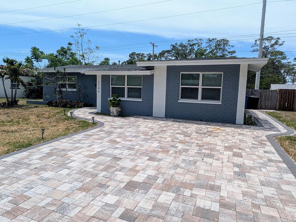 1st image of 7746 15th Way N