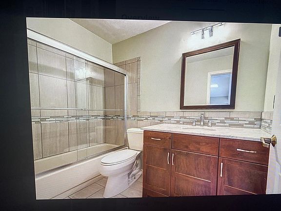 3rd image of 104 Nantucket Lndg