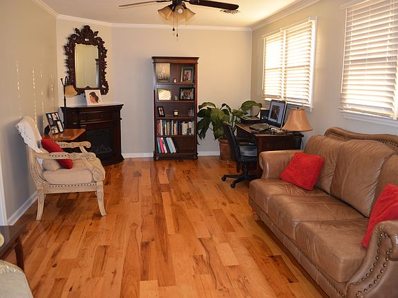 5th image of 15355 Blueberry Ln