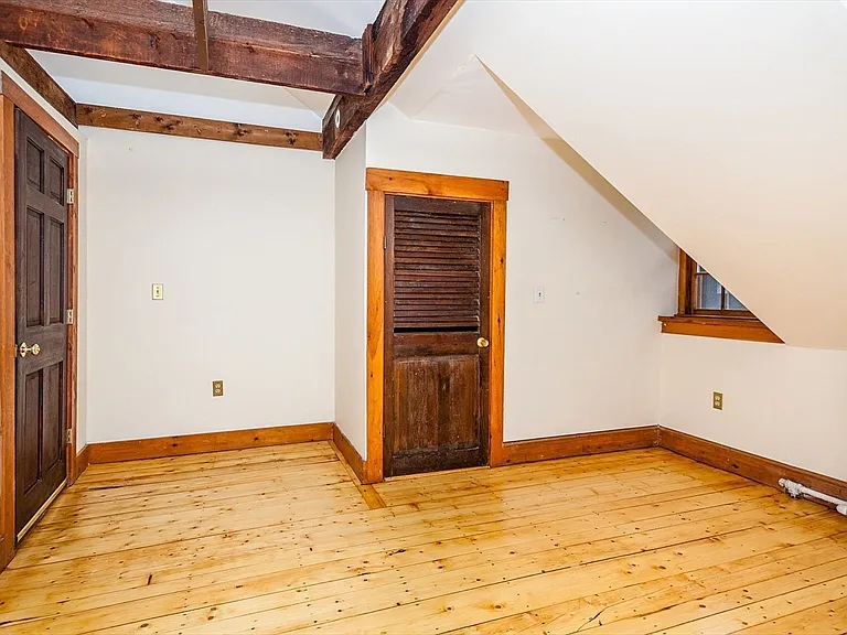 31 Myrtle St #4 — Photo 9