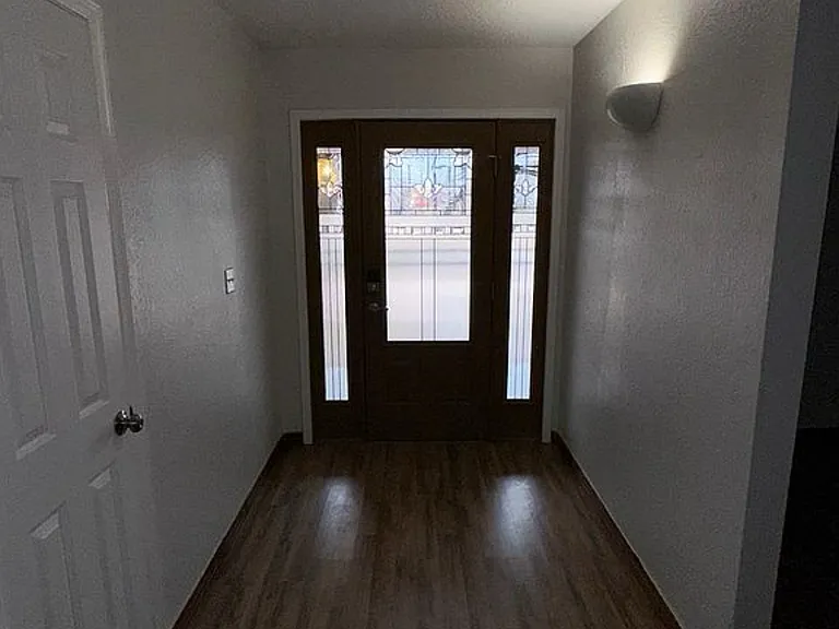 4372 Loma De Oro Dr — Photo 2