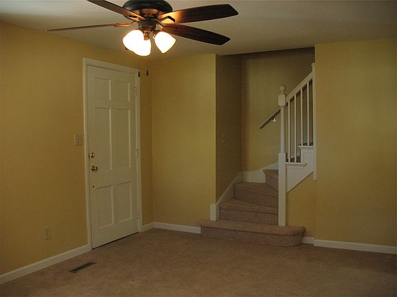 3rd image of 804 Westover Hills Blvd