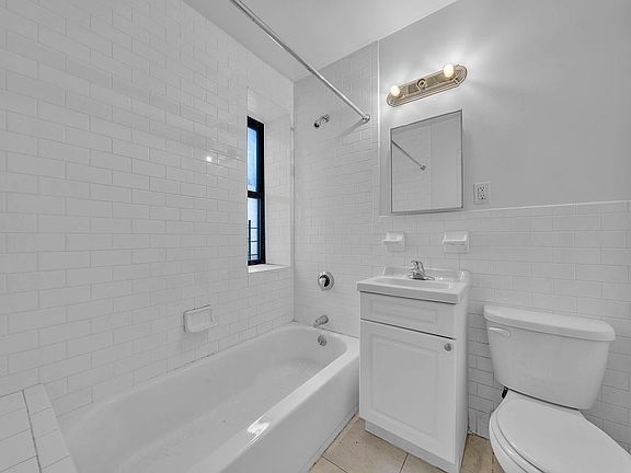 5th image of 1015 Summit Ave APT 1D