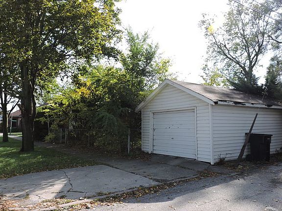 2nd image of 8200 S Dorchester Ave