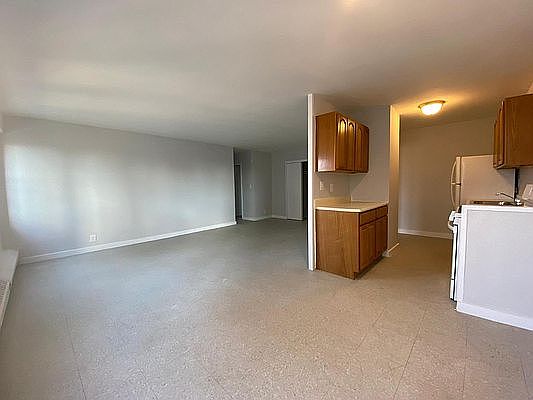 5th image of 111 Wadsworth Ave #17K