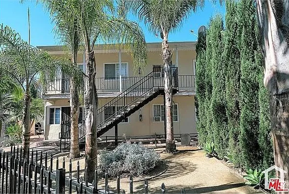 963 N Harvard Blvd — Photo 3