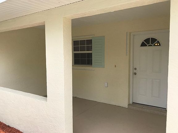 2nd image of 2209 India Palm Dr