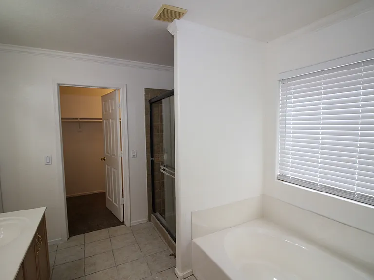 7124 N 77th Dr — Photo 17