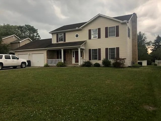 62 Falcon Dr photo 1