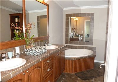 3rd image of 2606 Pier Dr