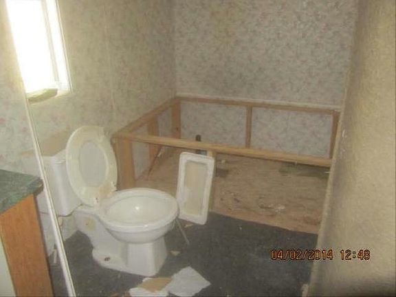 2nd image of 29 Fleetwood Dr