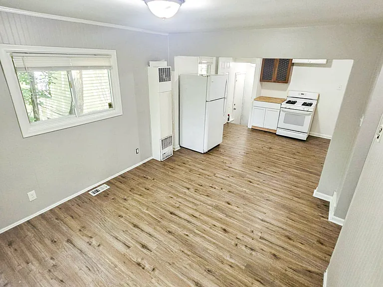 15901 Beaverland St — Photo 13