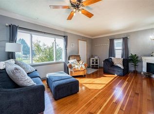 610 43rd Ave, Amana, IA 52203