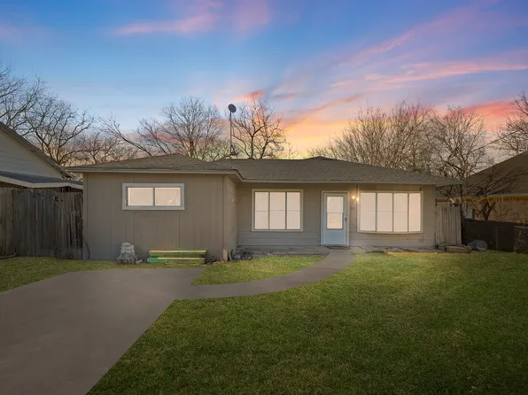 900 Metropolitan St, Ennis, TX 75119